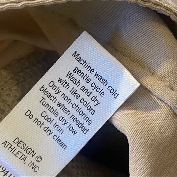 Athleta Dipper Bermuda hiking shorts - Picture 5 of 12